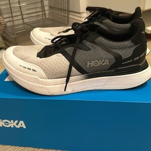 Men’s Hoka Bondi 8